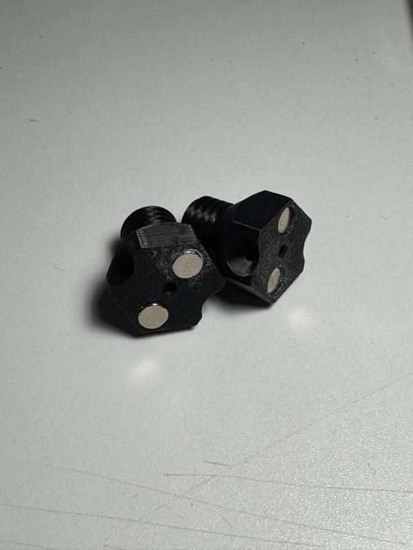 Magnetic PTFE bowden tube connector/coupler