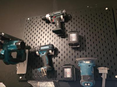 Skadis Makita tool
