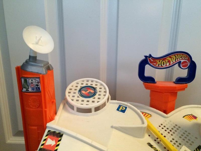 Hot Wheels Radar Dish