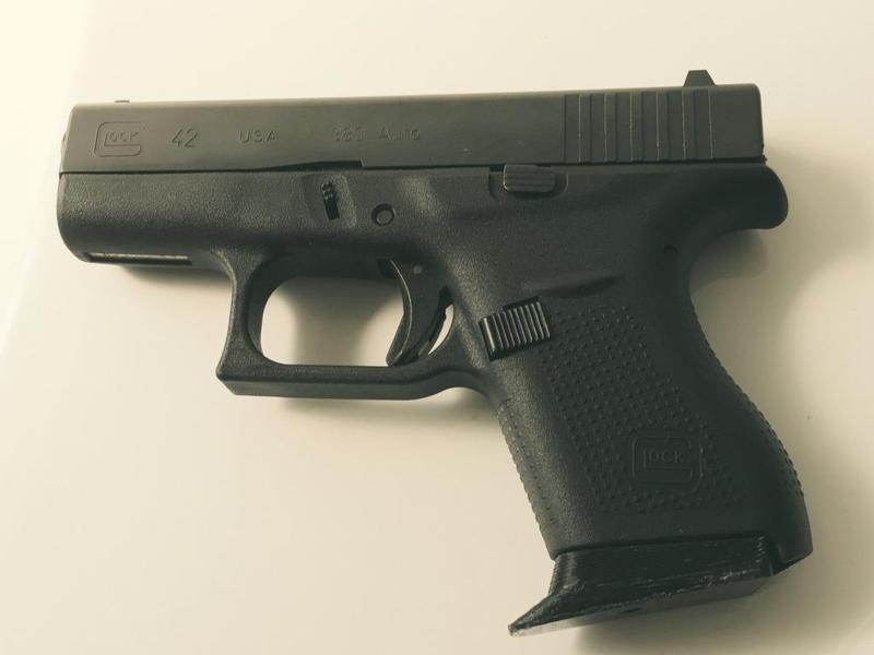 Finger extension base plate for the G42.