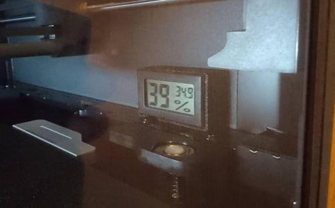 Magnetic mount for panel hygrometer/thermometer