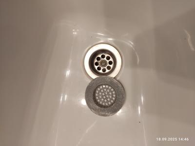 Knaus MAN 640MEG Bathroom Drain Strainer (Hair Trap)