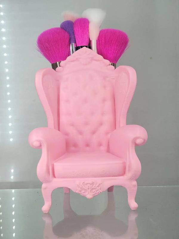 Commercial License Queen Throne Fancy Chair Makeup Holder