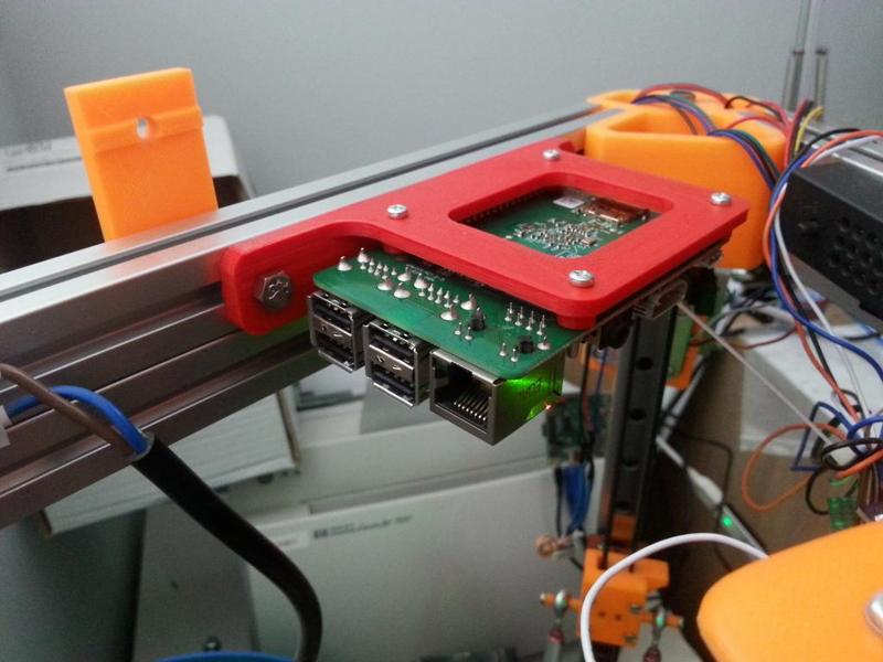 Raspberry Pi B+ Holder to 20x20 aluminium profile