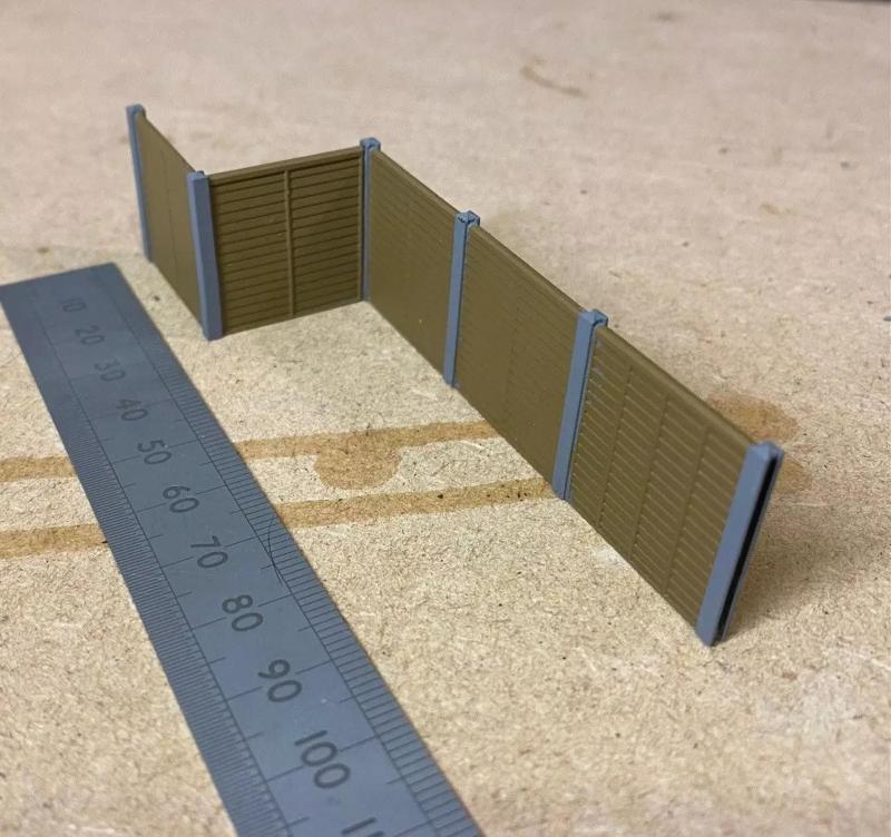 Model Railway Wood Panel Fencing with Concrete Posts - Kit Build