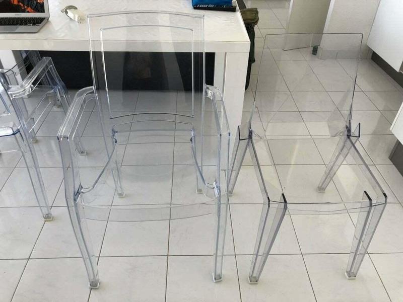 Polycarbonate chair glides for armchairs and chairs