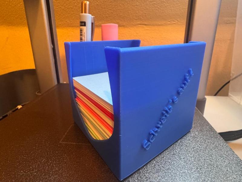 Stylish Sticky Note Holder / Sticky Note Box with Pen Holder