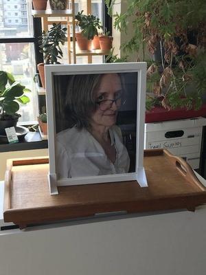 Customizable Picture Frame Stand