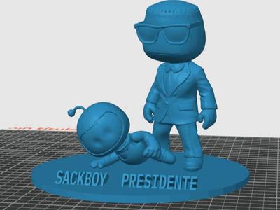 Sackboy and Astrobot figures