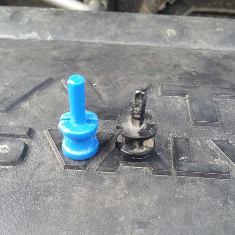 2006 Toyota Matrix cover pin