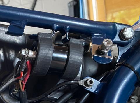 KTM LC4 600 capacitor holder silicone