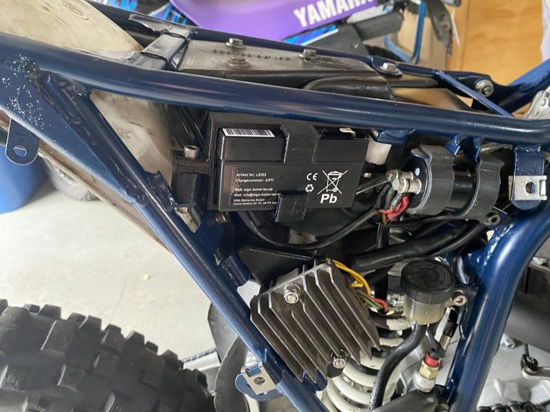 KTM LC4 600 EGS Battery holder 1.2AH