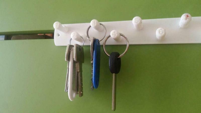 Key holder - Giltzentzako zintzilikailua - Colgador para llaves