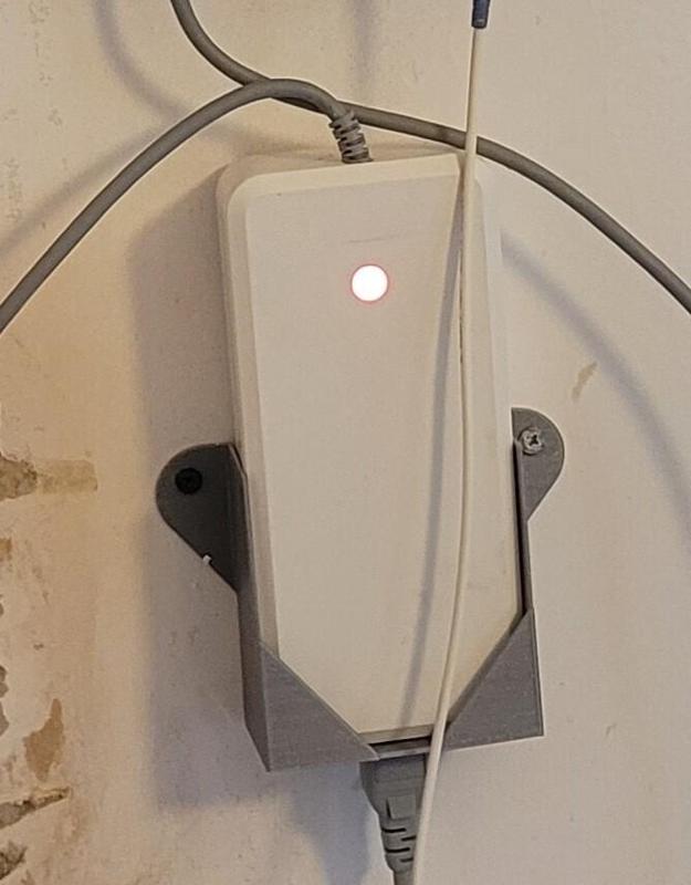 FreeBox Alim wall bracket