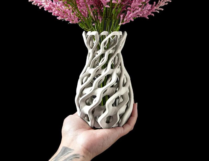 Chain Flower Vase by MODERN MACHINE   