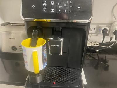 Cup holder / Soporte de tazas   