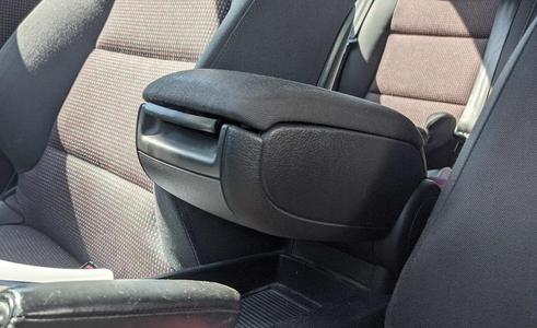 Audi A3 8P Latch