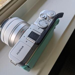 Hot Shoe Thumb Rest - Suits Fujifilm X-A7