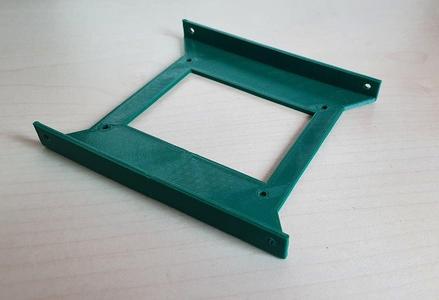 2,5" hard drive adapter for 3,5" slot