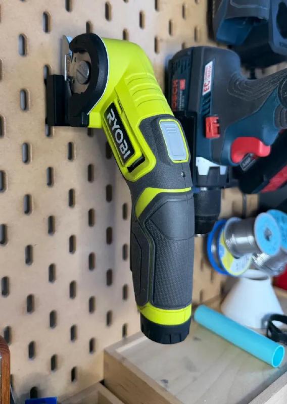 Skadis holder for the Ryobi 4V Cordless Cutter.   