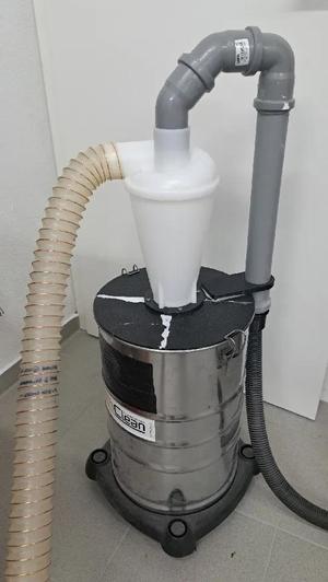 Cyclone vacuum cleaner filter mounting kit   