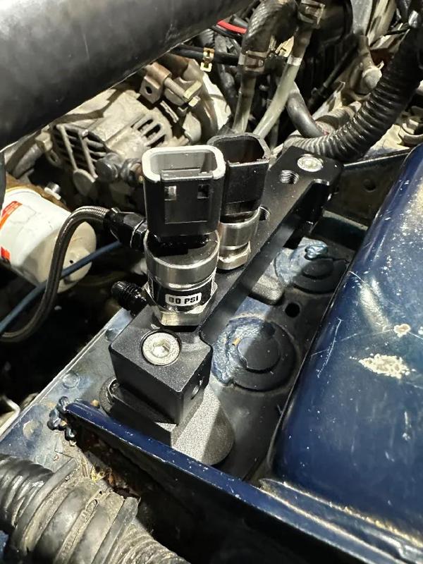 UPR 5008-18 Sensor Manifold Mount   