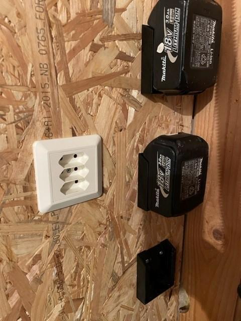 Makita battery holder 18V