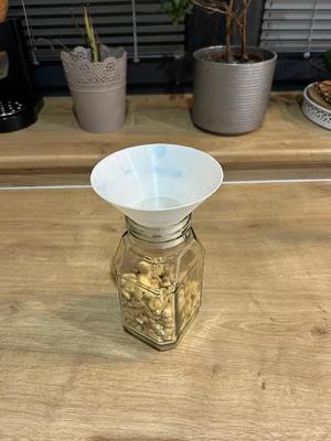 Funnel for jar   