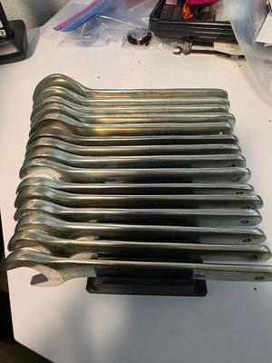 Service wrench organizer   