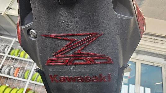 Kawasaki " Z800" Schriftzug + Bohrschablone   