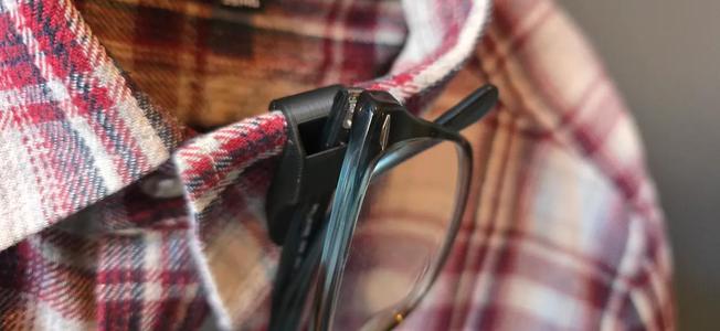 Glasses collar hanger   