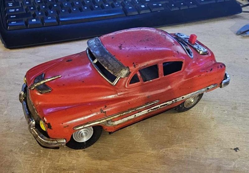 Replacement wheel for vintage tin toy car