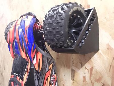 Wall mount for RC TT 1/8 Traxxas Sledge 170 mm