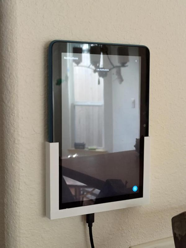  Fire Tablet HD8 Portrait Wall Mount 