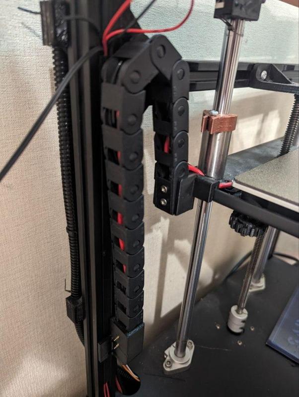 Sapphire Pro. Side mount drag-chain for HotBed