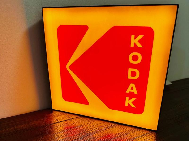 Light up Logo: Kodak - Photography Brand Icon!