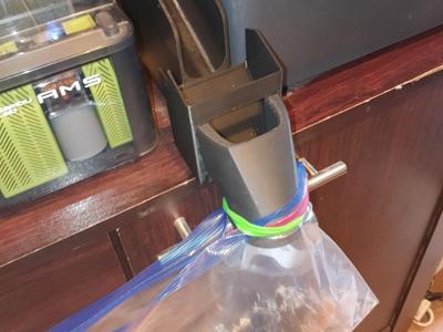 Side poop chute for attaching bin bag p1s p1p x1