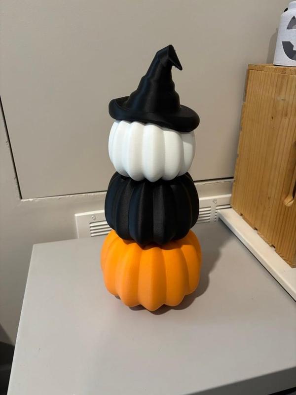 Vertical Pumpkin Stack - Halloween Decoration