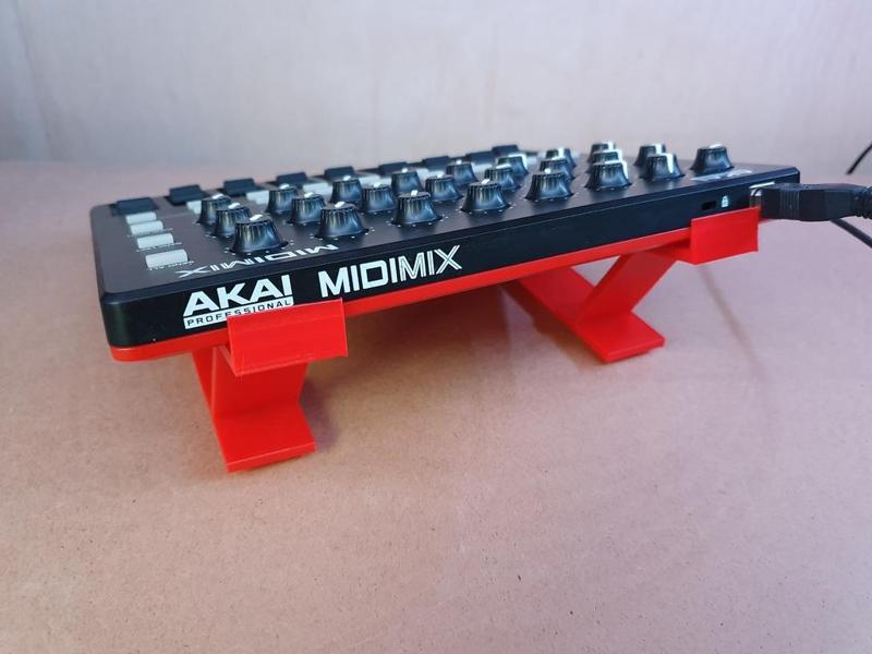 Akai MIDIMIX stand