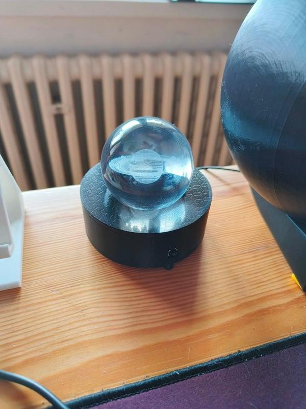 Glass sphere holder/light