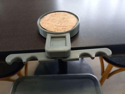 Table-side Pool Cue Holder