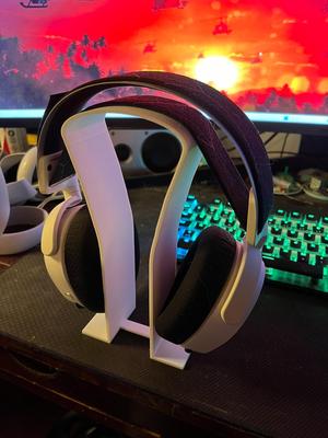 Headphone holder