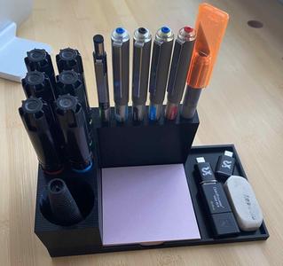 Marker and Pen Desk Organizer