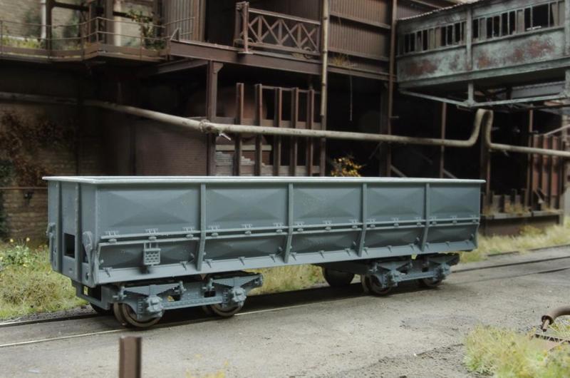 H0 iron ore car (low sides, no brakes)