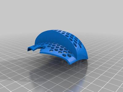 Logitech G305 Honeycomb Battery Cover with raised surface for larger hands