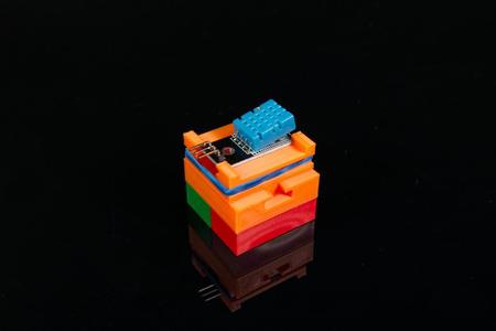 Temperature and Humidity Sensor Holder (Brick Compatible)