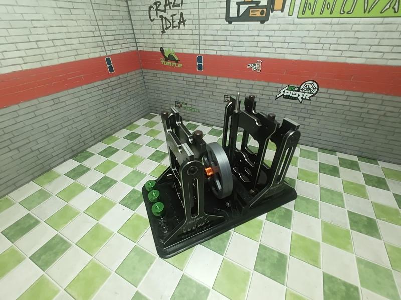 Setup stand for carry or storage 1/10