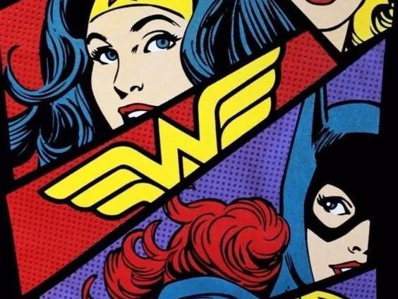 SUPERGIRL, WONDER WOMAN & BATWOMAN in 7 colors.