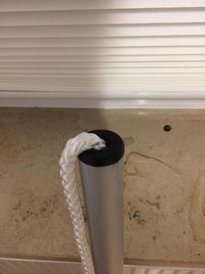 Buckler with hole/End cap for a metal pipe with a hole