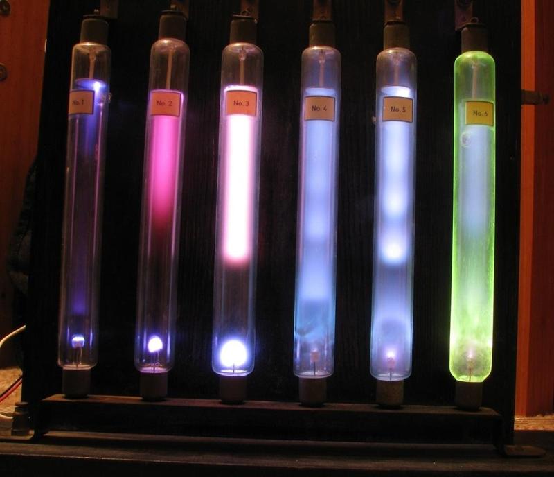 HV supply bracket for discharge tubes